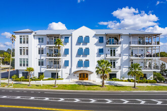 Cadillac Apartments in Tampa, FL - Building Photo - Building Photo