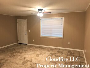 211 James Cir, Unit 218 in Oxford, MS - Building Photo - Building Photo