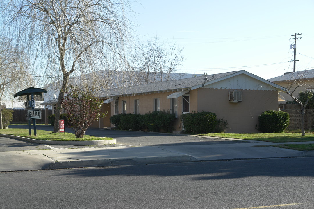 Traun Apartments in Madera, CA - Building Photo