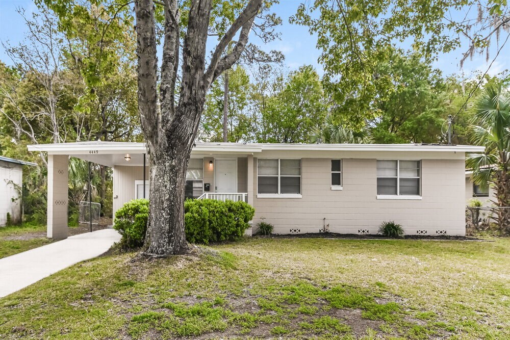 4449 Anvers Blvd in Jacksonville, FL - Building Photo