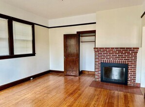 128 Nethermont Ave in White Plains, NY - Building Photo - Building Photo