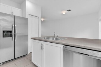 28716 SW 134th Ct in Homestead, FL - Building Photo - Building Photo