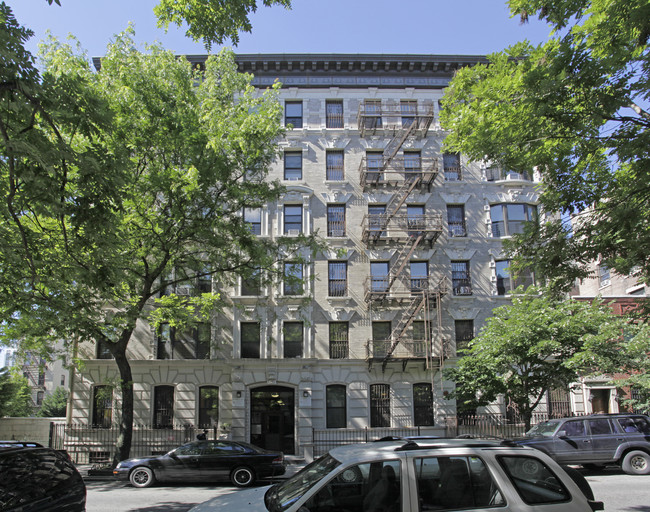 152 W 118th St in New York, NY - Building Photo - Building Photo