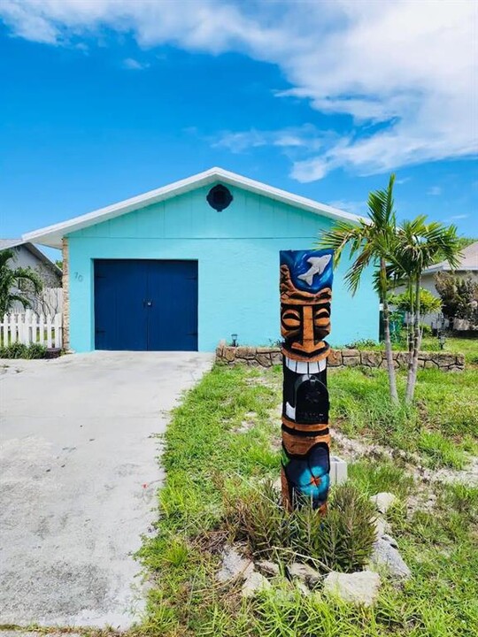 70 N Lee Ct in Merritt Island, FL - Building Photo