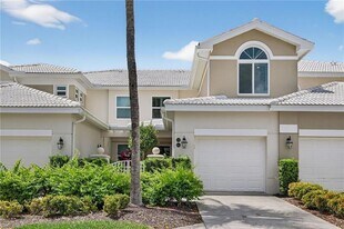 4655 Hawks Nest Way in Naples, FL - Building Photo