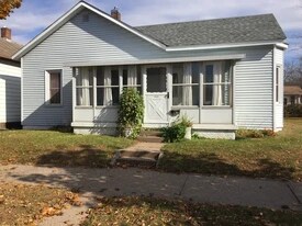 1619 10th St S in La crosse, WI - Building Photo