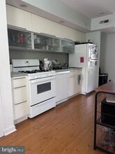 1112 Locust St in Philadelphia, PA - Building Photo - Building Photo