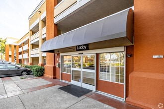 3050 E Imperial Hwy in Brea, CA - Foto de edificio - Building Photo