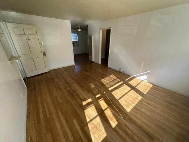 2461 Silver Lake Blvd in Los Angeles, CA - Building Photo - Building Photo