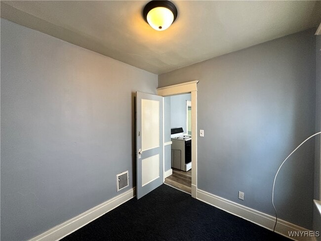 property at 62 Laforce Pl