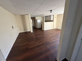 215 Adams St in Lewisburg, TN - Building Photo