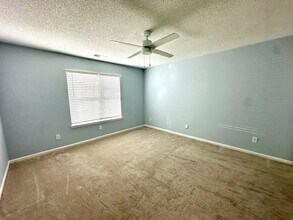 8200 Reames Rd in Charlotte, NC - Building Photo - Building Photo