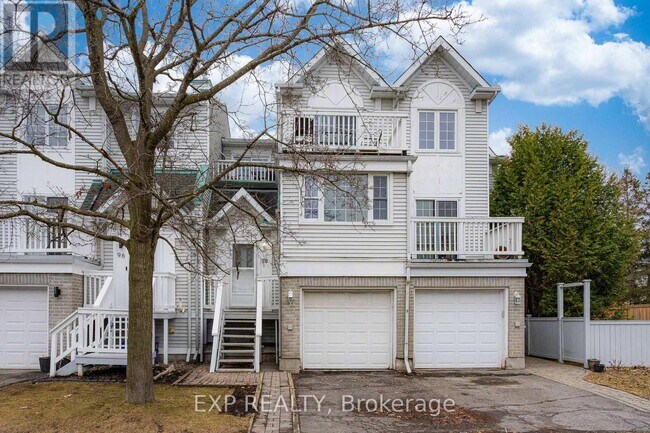 property at 98 Castlegreen Private