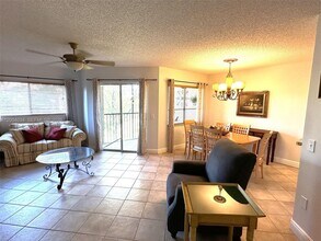 12551 SW 16th Ct in Pembroke Pines, FL - Building Photo - Building Photo