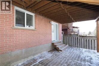 67 Hollyridge Crescent in Kitchener, ON - Building Photo - Building Photo