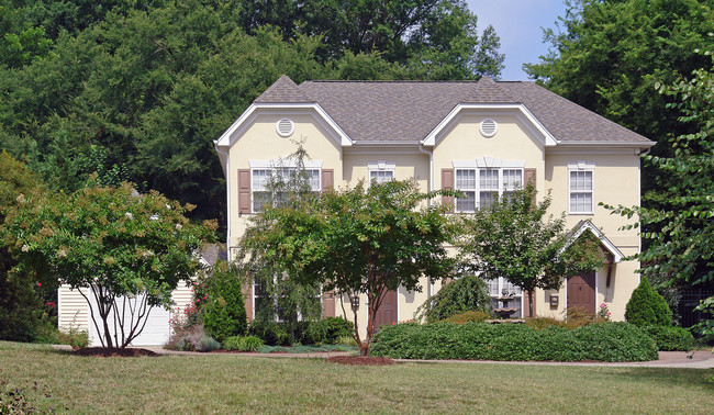 1109 Wake Forest Rd in Raleigh, NC - Building Photo - Building Photo