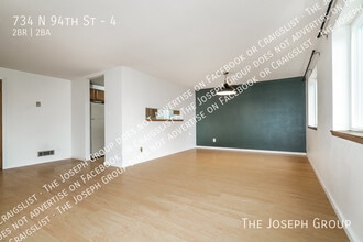 734 N 94th St in Seattle, WA - Building Photo - Building Photo