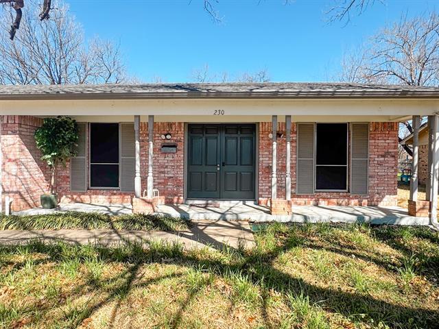 230 NW Suzanne Terrace in Burleson, TX - Building Photo