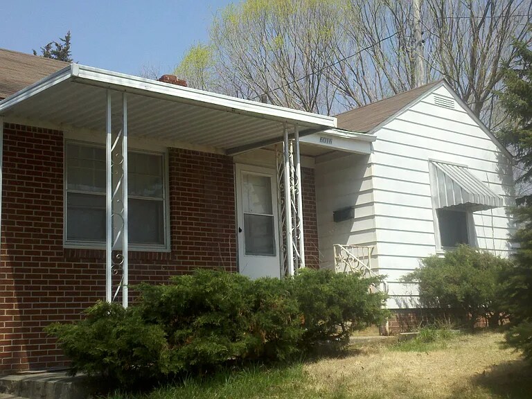 6016 Pratt St in Omaha, NE - Foto de edificio