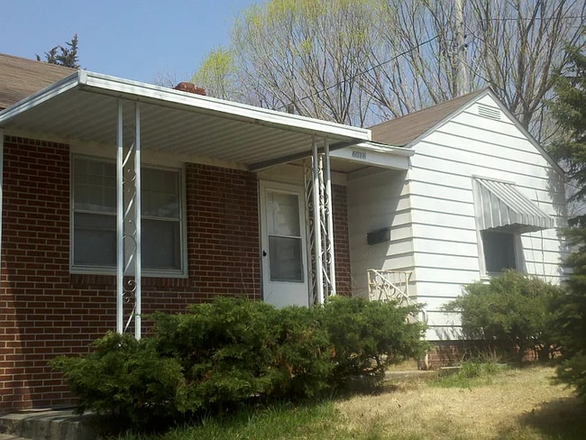 property at 6016 Pratt St