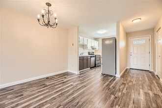 5711 W 92nd Ave in Westminster, CO - Building Photo - Building Photo