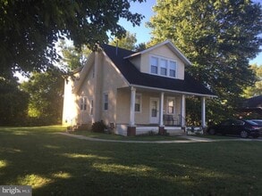 1213 Ellston Rd in Havertown, PA - Building Photo - Building Photo
