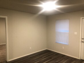 8206 Glasgow Dr in San Antonio, TX - Building Photo - Building Photo