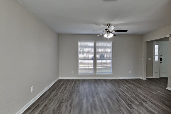 3414 Green Fields Dr in Sugar Land, TX - Building Photo - Building Photo