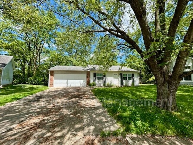 property at 5814 La Fleur Ct