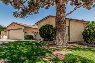 1625 E Edgewater Dr in Tempe, AZ - Building Photo - Building Photo