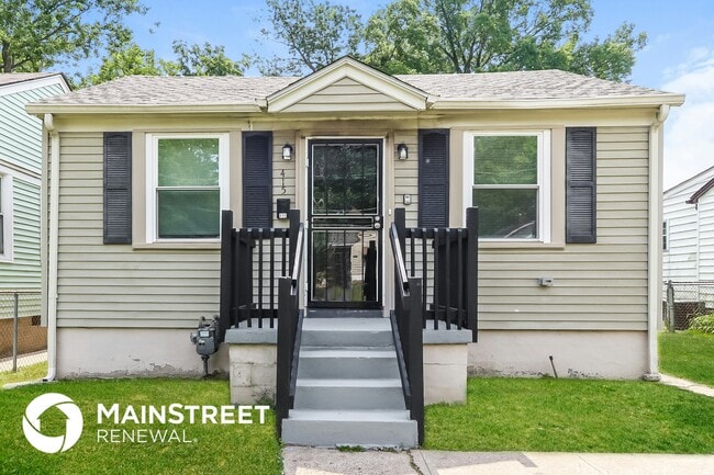 property at 415 N 42nd St