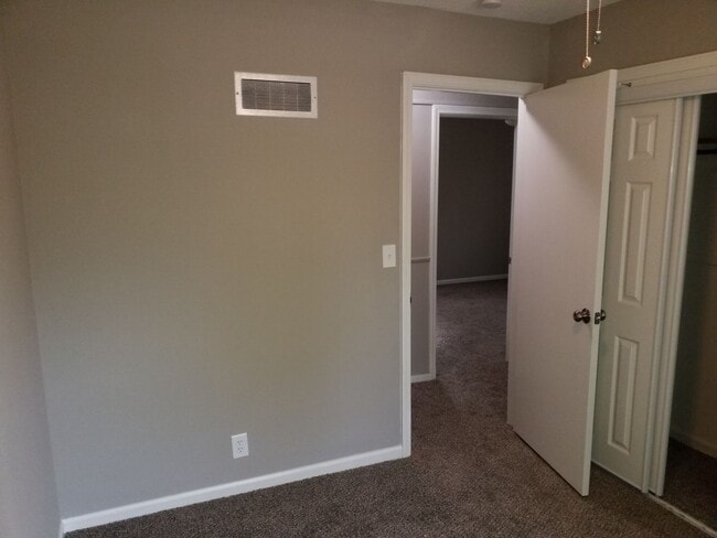 13205 Craig Ave in Grandview, MO - Building Photo - Building Photo