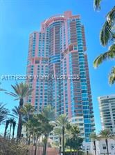 300 S Pointe Dr, Unit # 704 in Miami Beach, FL - Foto de edificio - Building Photo