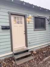 142 Avant in Olmos Park, TX - Building Photo - Building Photo