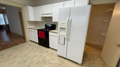 2911 Nassau St in Everett, WA - Building Photo - Building Photo