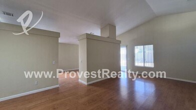 9323 Nolina Dr in Hesperia, CA - Building Photo - Building Photo