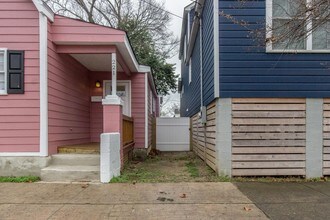 221 Fishburne St in Charleston, SC - Building Photo - Building Photo