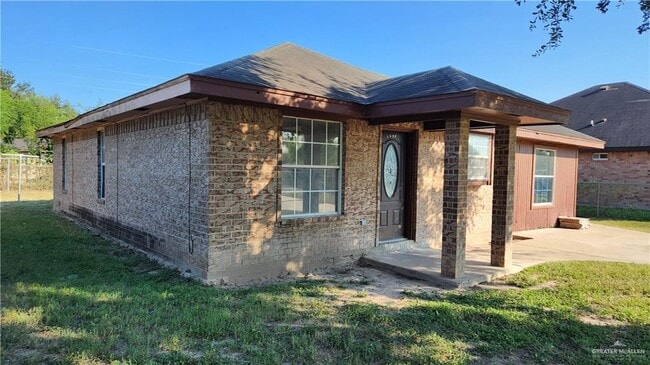 11 Oak St in Alton, TX - Building Photo - Building Photo