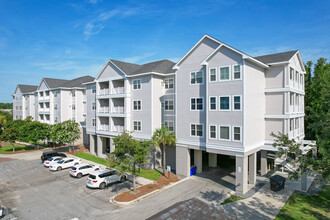 1984 Folly Rd in James Island, SC - Building Photo - Primary Photo