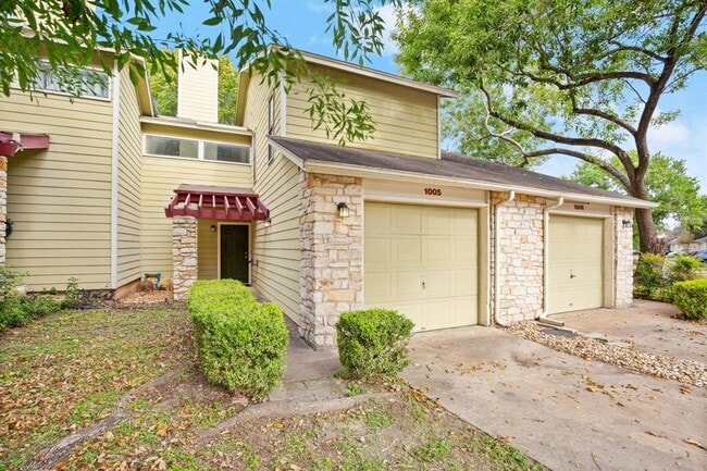 property at 512 Eberhart Ln