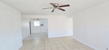 744 85th St, Unit 3 in Miami Beach, FL - Building Photo - Building Photo