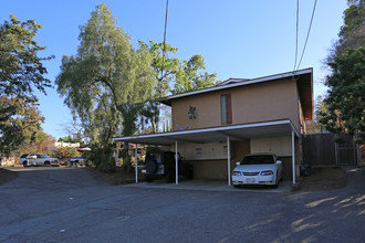 1644-1660 S Juniper St in Escondido, CA - Building Photo - Building Photo