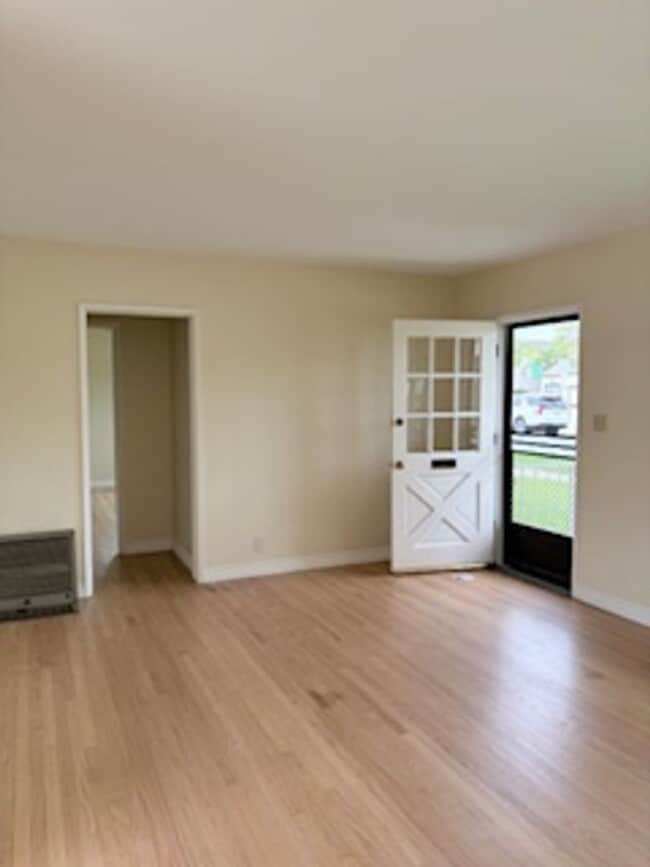 228 E Puente St in Covina, CA - Building Photo - Building Photo