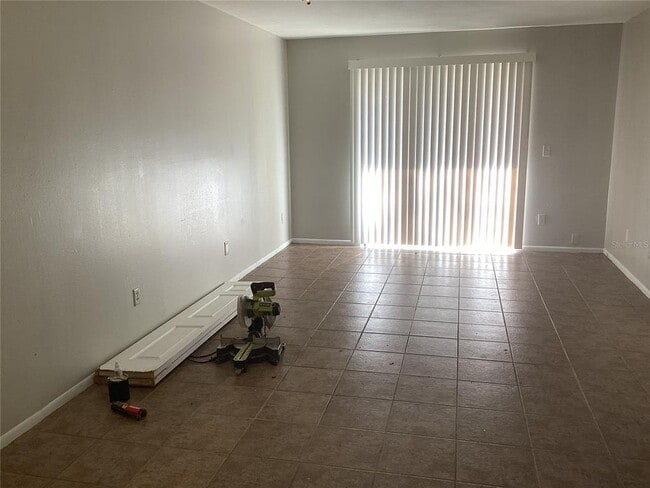 2050 Bowen Dr in Orlando, FL - Building Photo - Building Photo