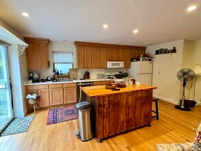 46 Auburndale Ave in Newton, MA - Building Photo - Building Photo