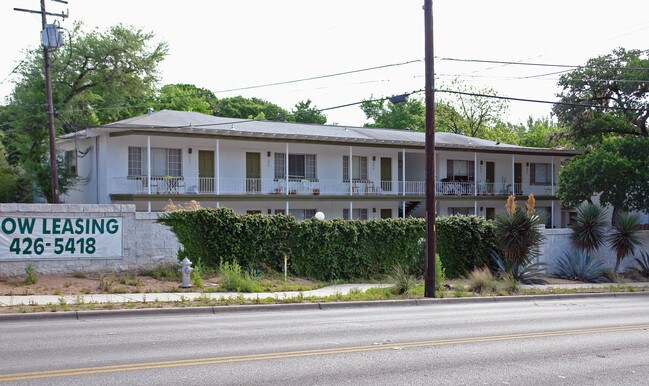 Governor's Apartments in Austin, TX - Building Photo - Building Photo