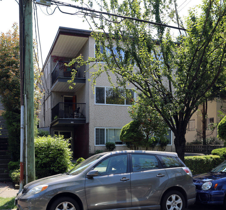 2154 W 6th Ave in Vancouver, BC - Building Photo