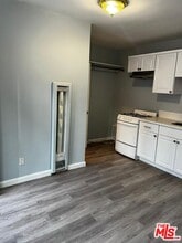 11472 Ventura Blvd in Los Angeles, CA - Building Photo - Building Photo