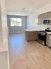 412 N Ardmore Ave in Los Angeles, CA - Building Photo - Building Photo