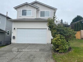 12310 10th St NE in Lake Stevens, WA - Building Photo